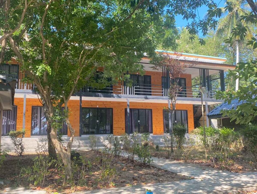 ปากน้ำ รีสอร์ท สตูล